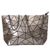 geometric chain shoulder bag