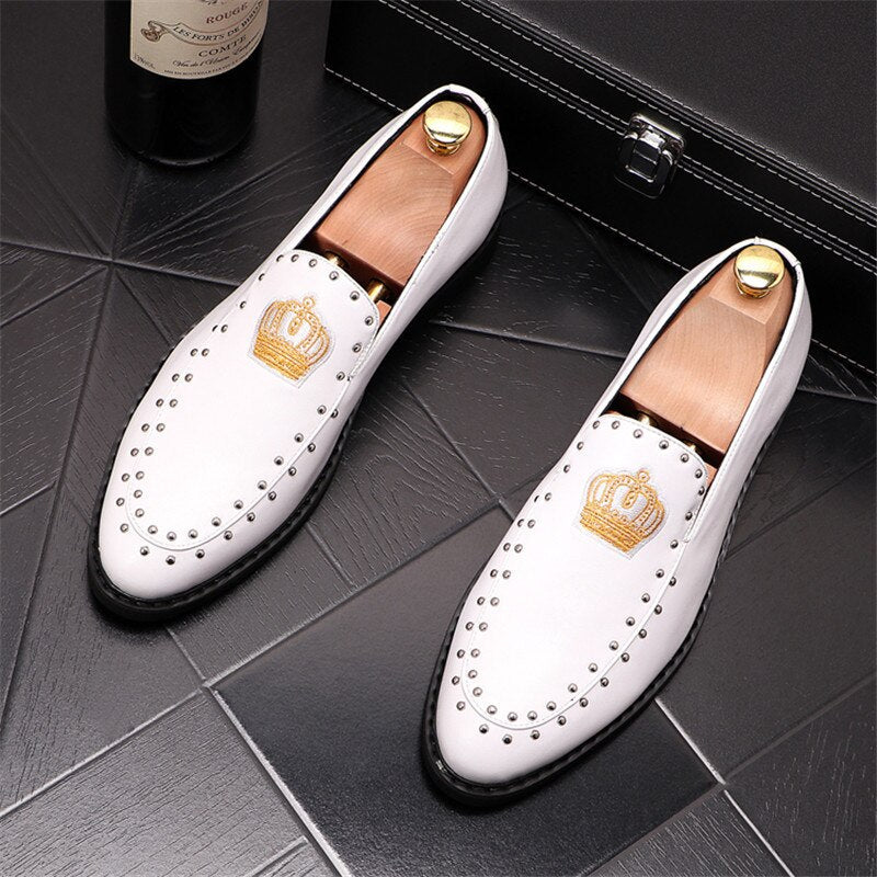 royal style embroidery crow pattern loafer
