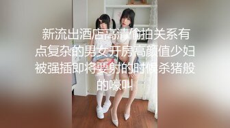 自习室先抄妹子裙底❤️再尾随到厕所拍逼