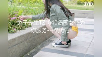 漂亮大奶少妇吃鸡啪啪 身材丰满稀毛鲍鱼粉嫩 上位骑乘 被大肉棒无套输出 拔吊射了一屁屁