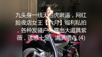  清纯甜美嫩妹娇小身材很耐操激情啪啪，死库水先自己抠逼自慰一番