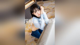 冒死爬墙偷拍水上乐园刚出来换衣服的小美女